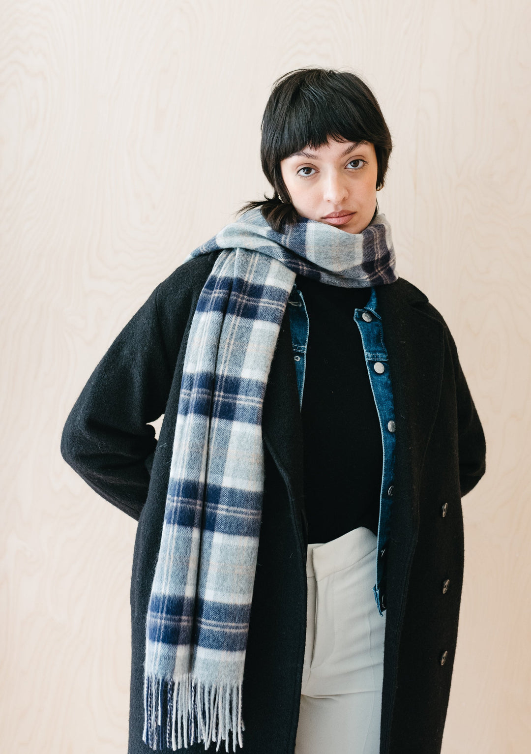 Lambswool Oversized Scarf in Bannockbane Silver Tartan - TBCo