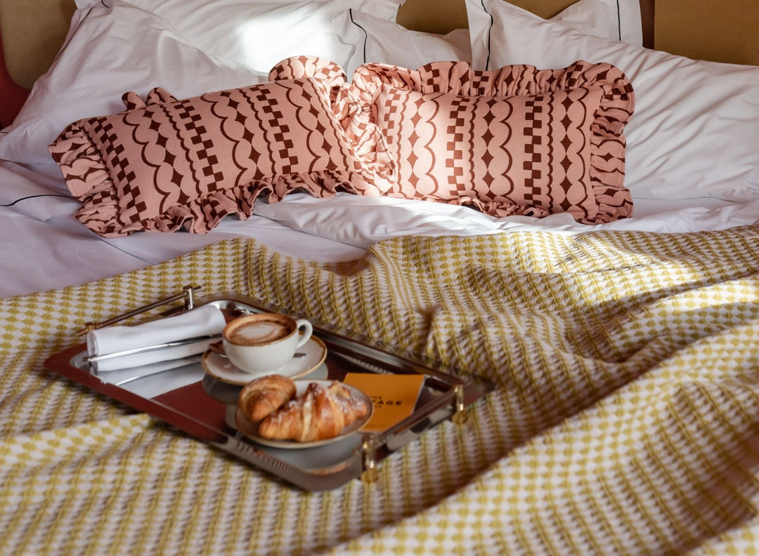 Throws & Cushions