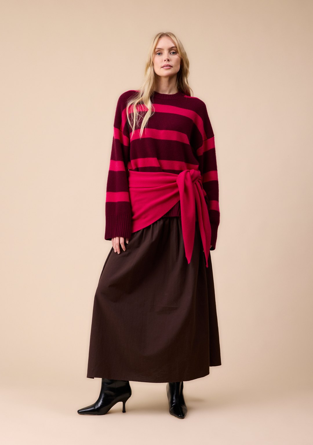Large Cashmere Wool Triangle Scarf in Magenta