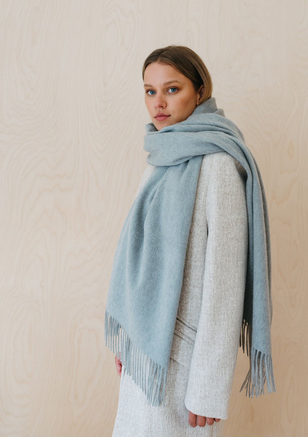 TBCo - Sample Sale Cashmere Blanket Scarf in Light Grey Melange