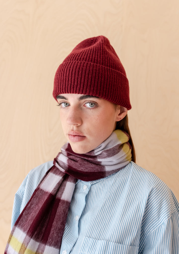Cashmere & Merino Beanie in Burgundy