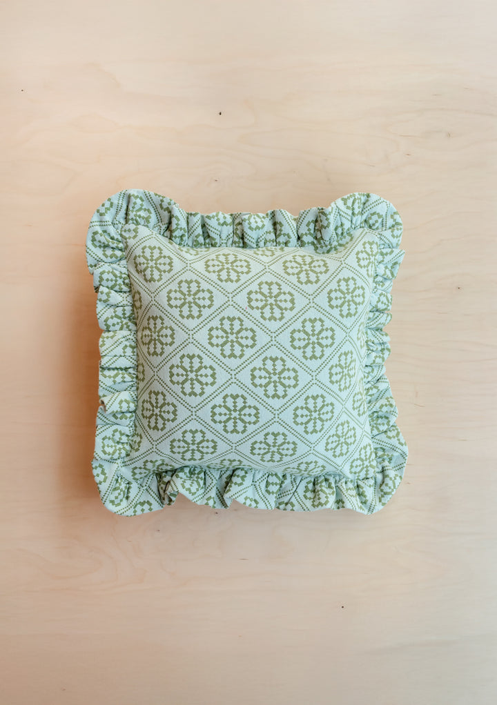 Housse de coussin en coton à motif floral bleu 