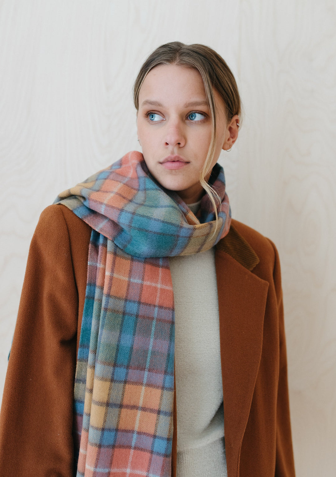 Cashmere Scarf in Buchanan Antique Tartan - TBCo 