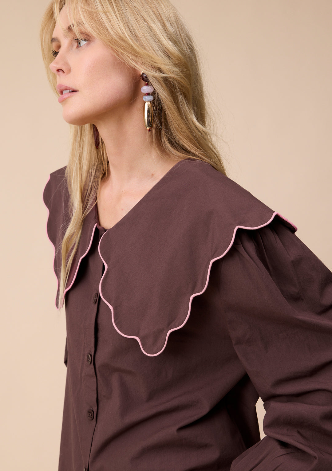 Cotton Shirt in Brown Scallop