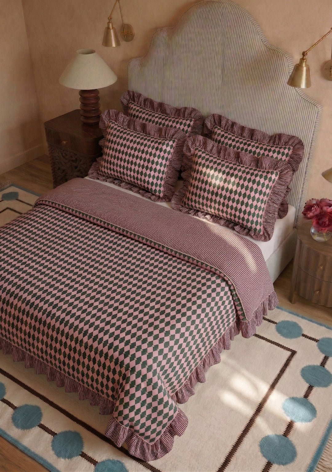 Cotton Duvet Cover & Pillowcases Set in Pink Harlequin