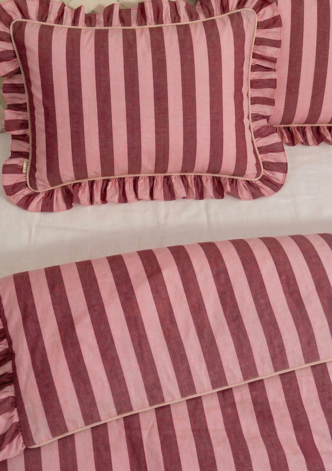Cotton Duvet Cover & Pillowcases Set in Pink & Burgundy Stripe