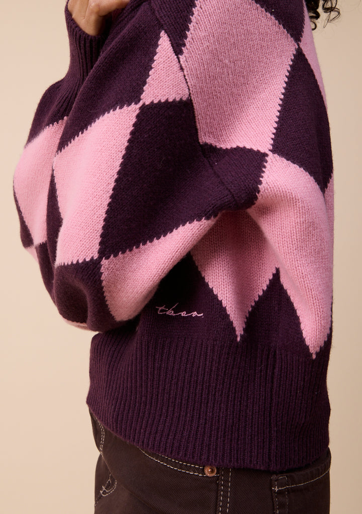 Merino Wool V-Neck Cropped Jumper in Pink & Fig Argyle
