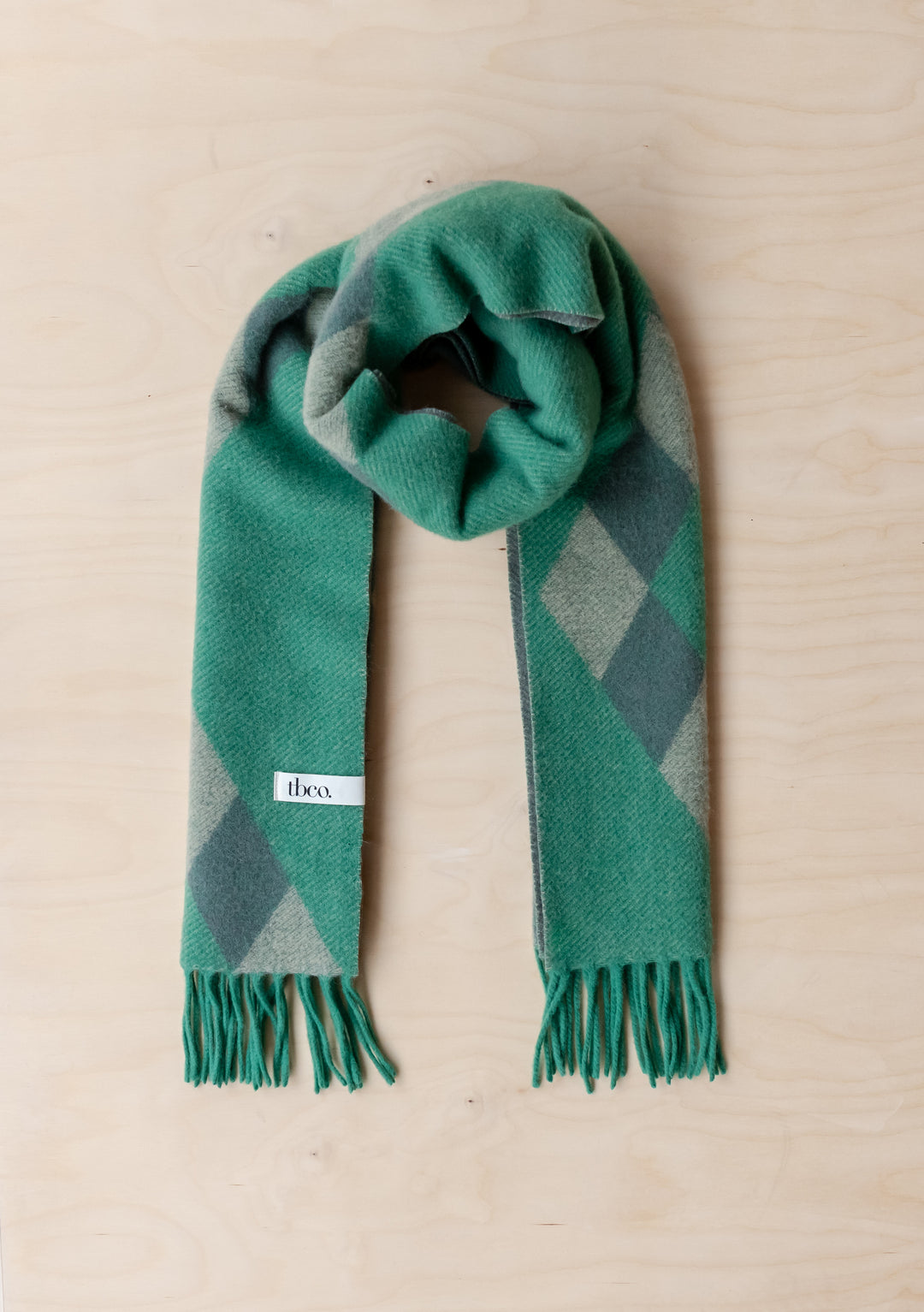 Lambswool Oversized Scarf in Green Diamond Jacquard