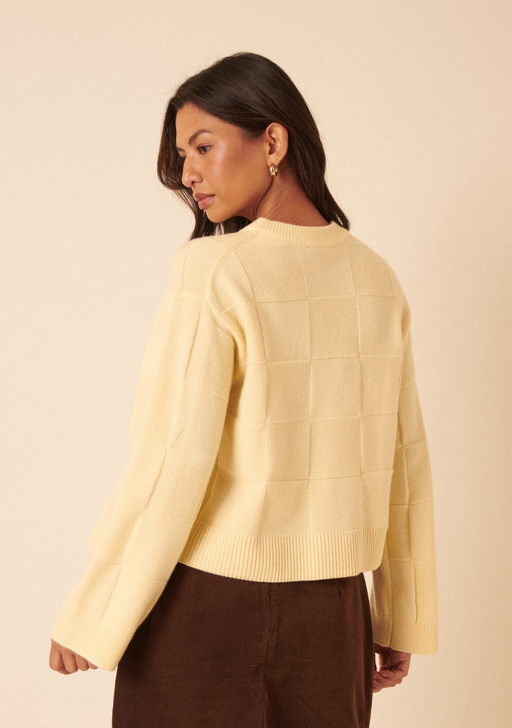 NC x TBCo – Lockerer Wollpullover mit Schachbrettmuster in Latte