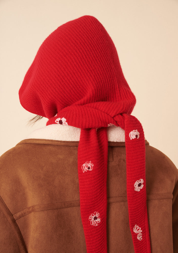 Capuche en laine à fleurs rouges NC x TBCo