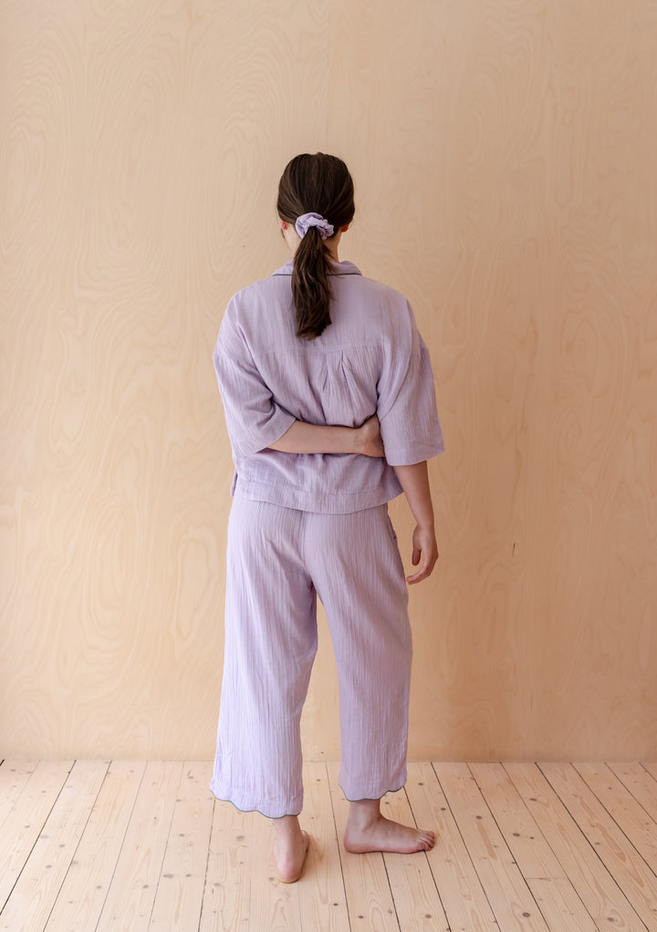 Sample Sale Cropped Cotton Pyjamas in Lilac