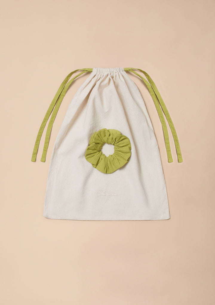 Pyjamas aus Baumwolle und Leinen mit grüner Zierleiste