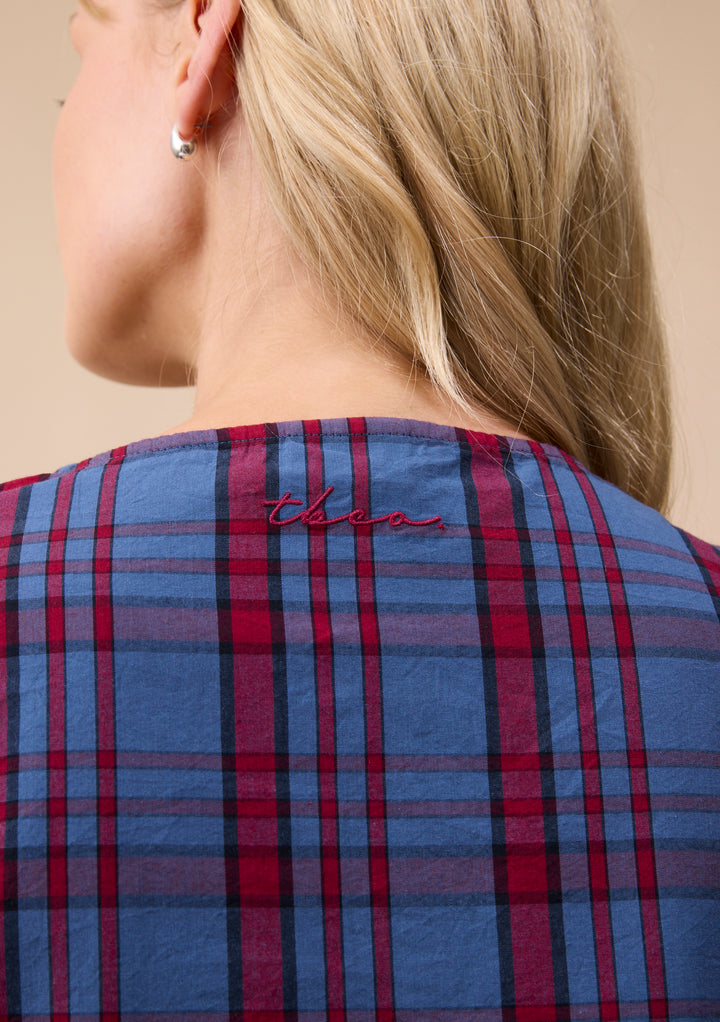 Pyjama court en coton à motif tartan bleu marine avec volants