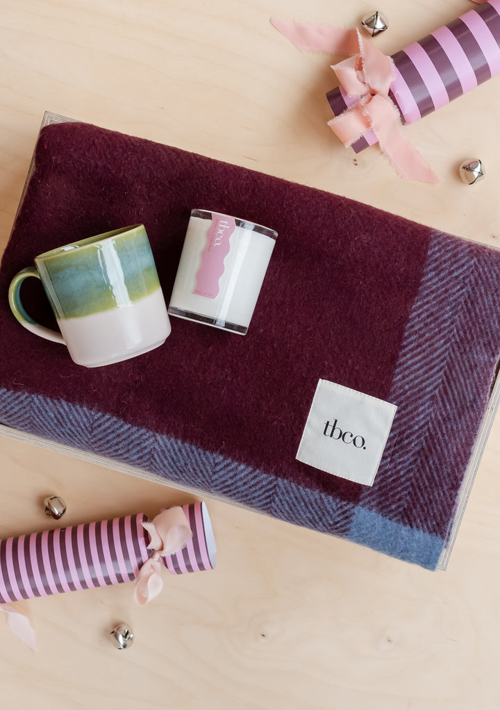 Ready-Made Cosy Blanket Gift Box