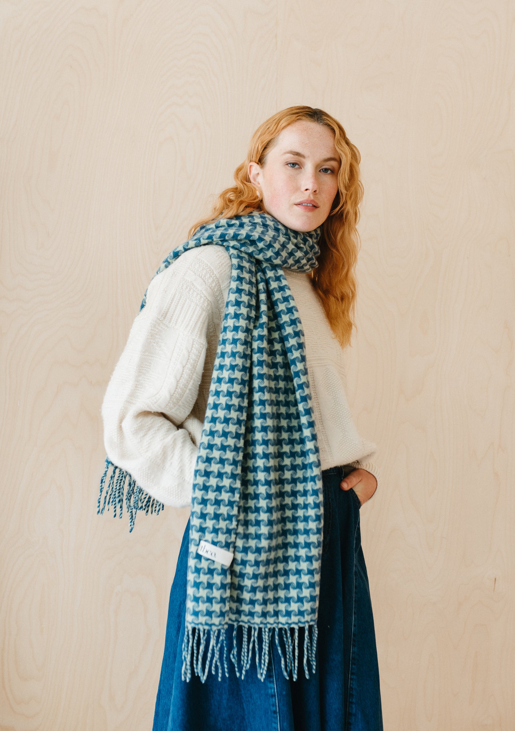 Cashmere Oversized Scarf in Green Star Houndstooth – TBCo