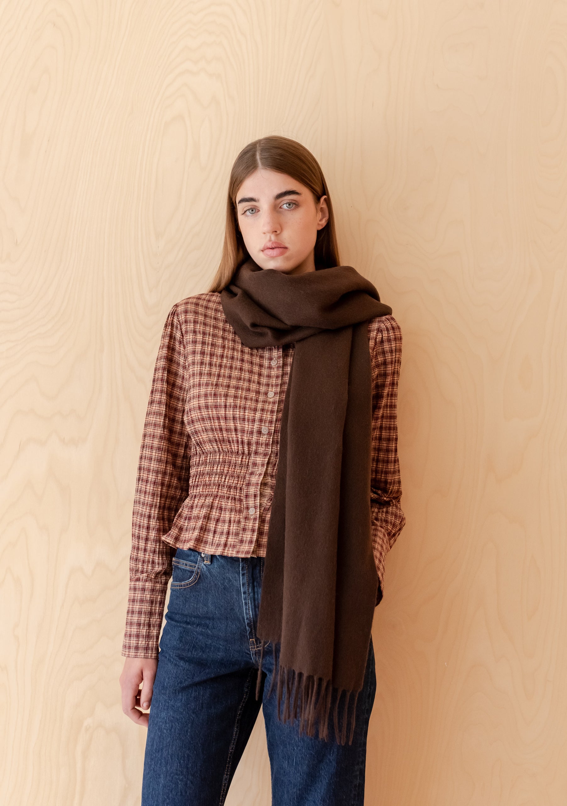 Lambswool Oversized Scarf in Chocolate – TBCo
