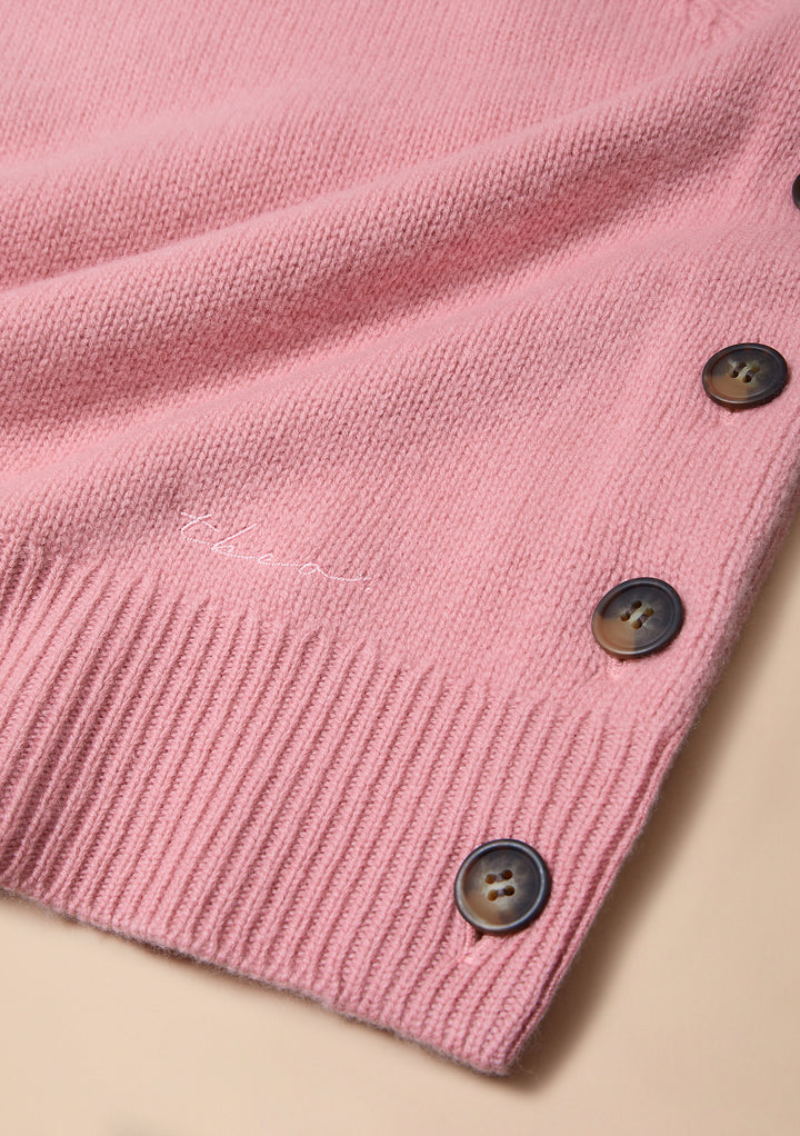 Merino Wool Buttoned Vest in Pink