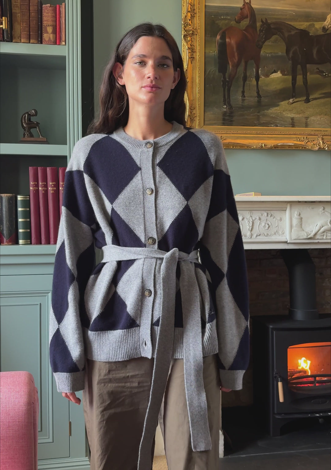 Cardigan ceinturé en laine mérinos à motif argyle gris