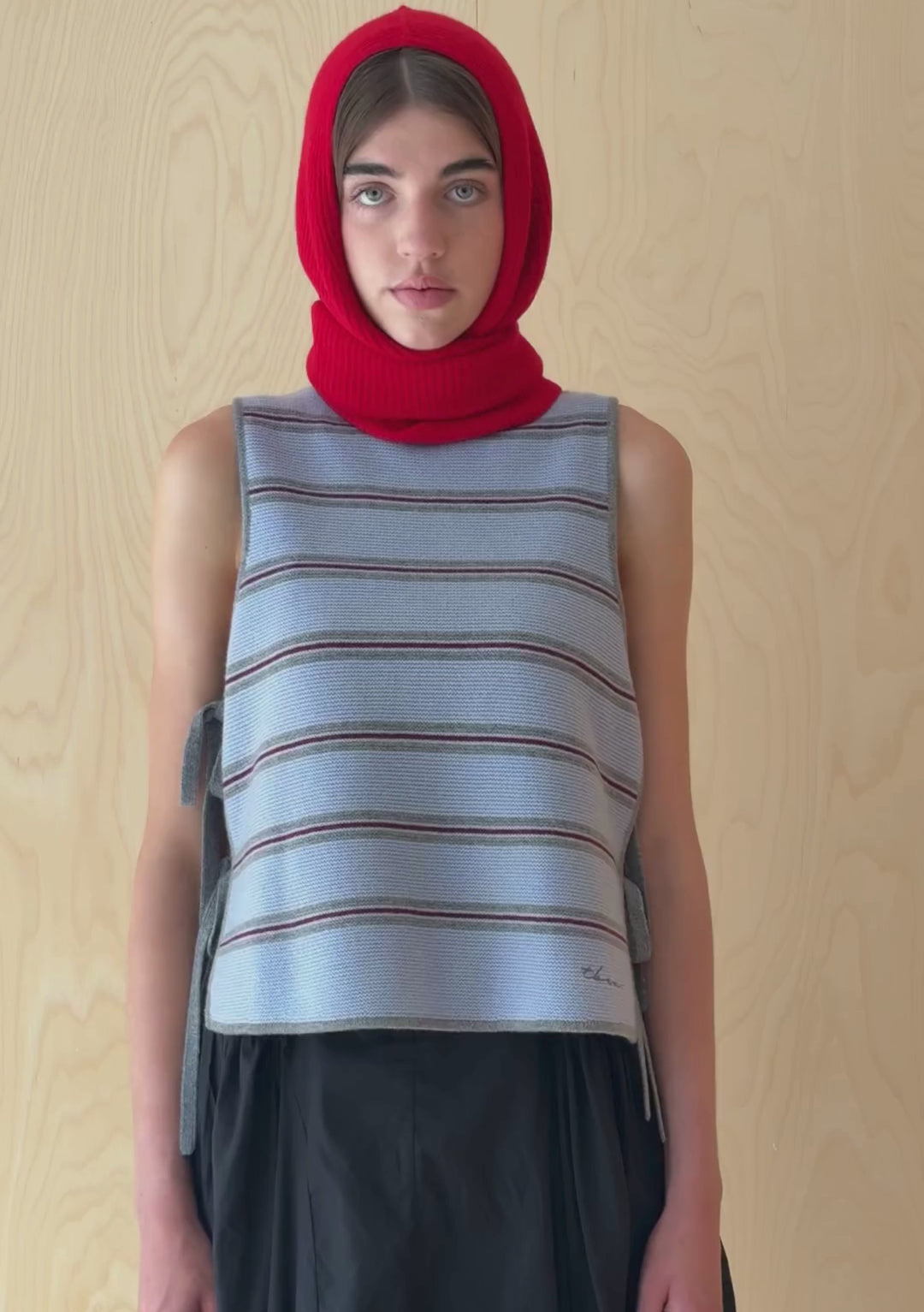 Merino-Kapuze in Rot